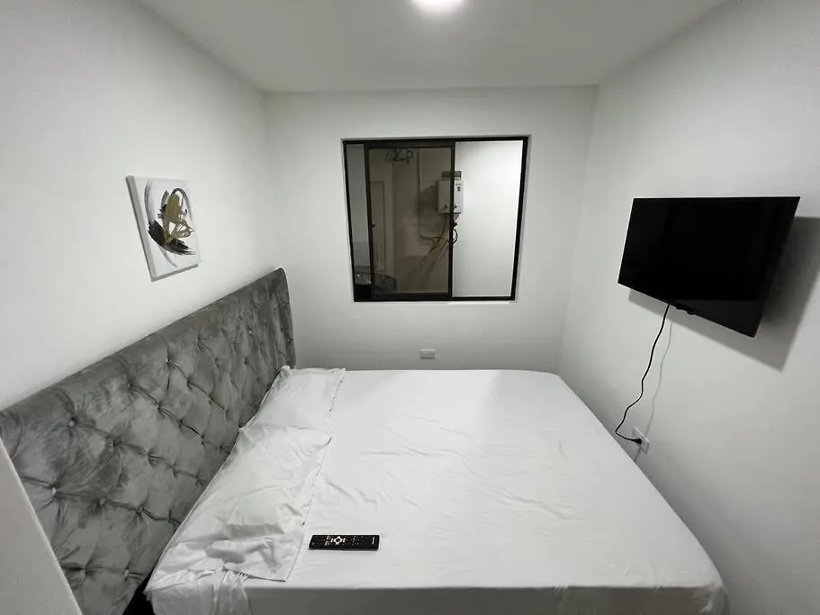 Apartamento Cerca Al Centro En Medellin 0*,